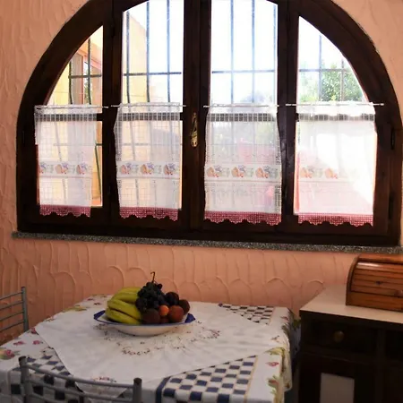 Casa Con Giardino Da Sandro 아파트 고네사